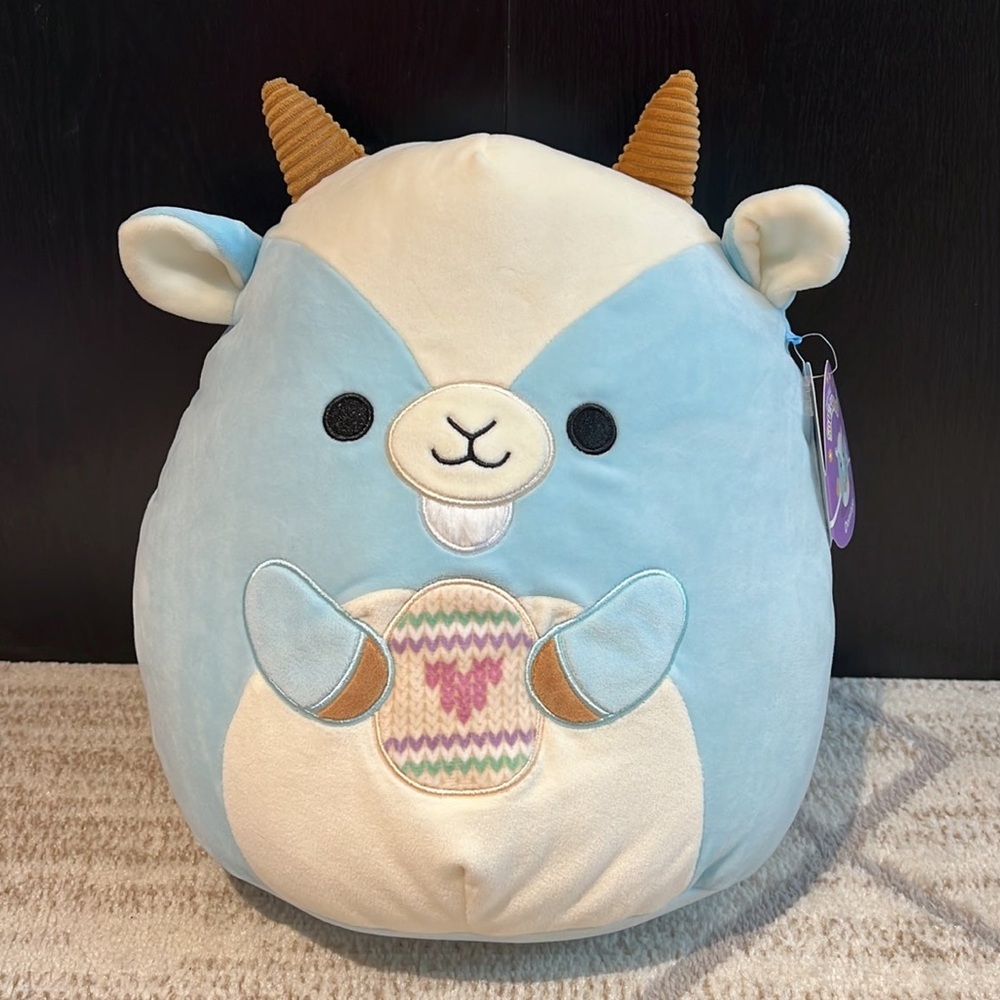 Squishmallow Domingo the Goat 12”